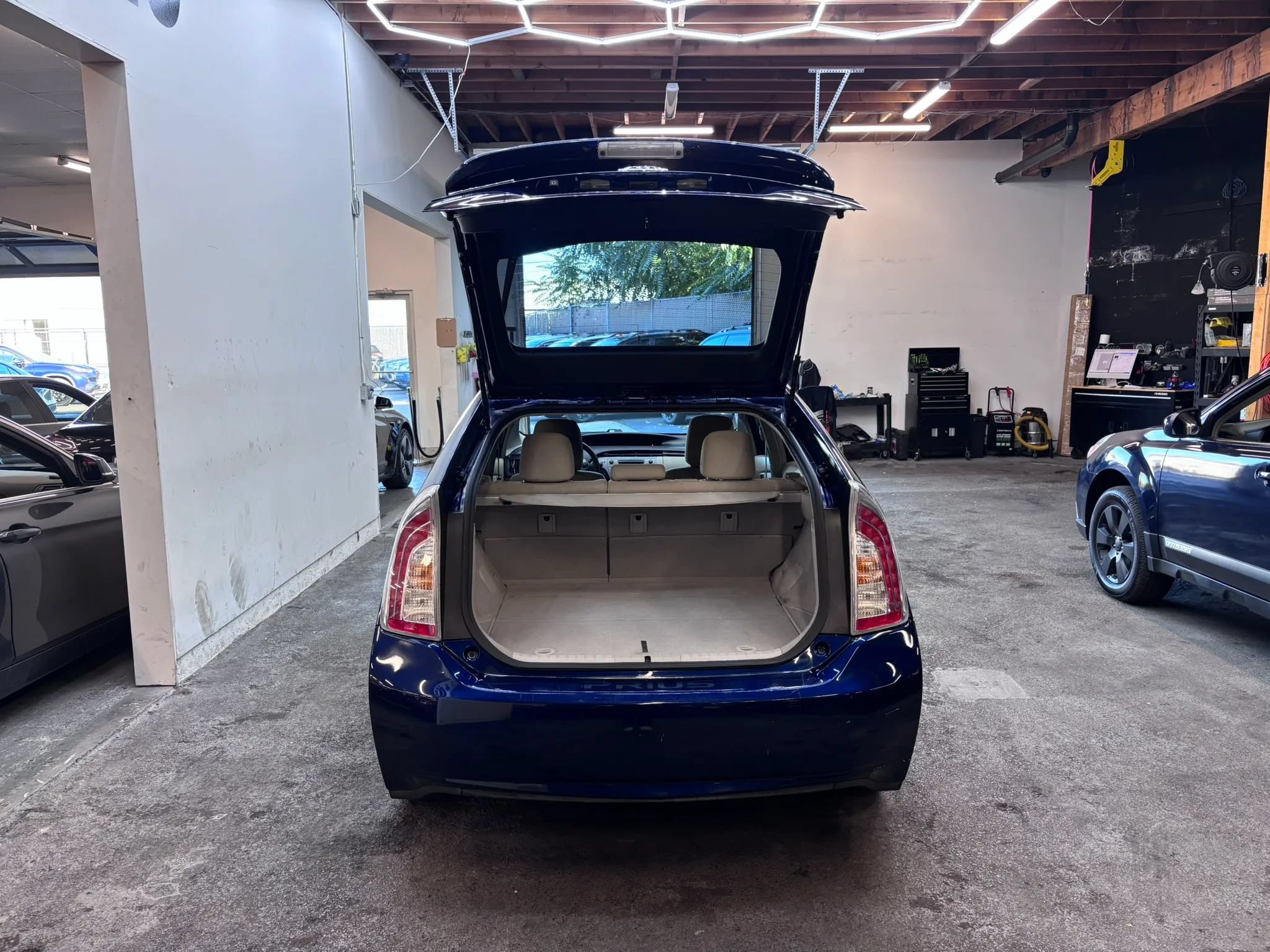 Used 2012 Toyota Prius Three FWD image 21