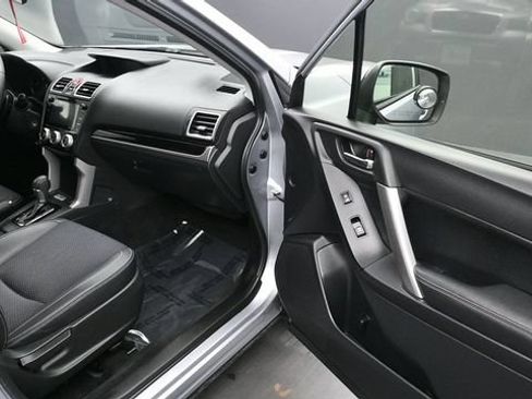 Used 2018 Subaru Forester 2.5i Premium AWD/4WD image 14