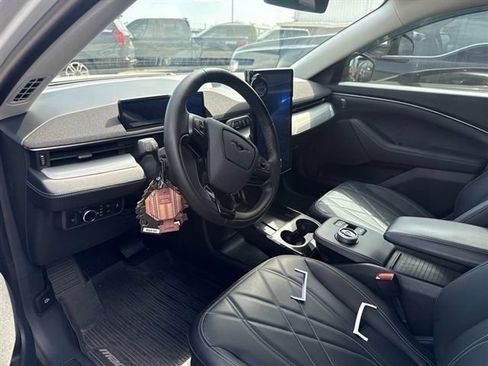 Used 2023 Ford Mustang Mach-E Select RWD image 8