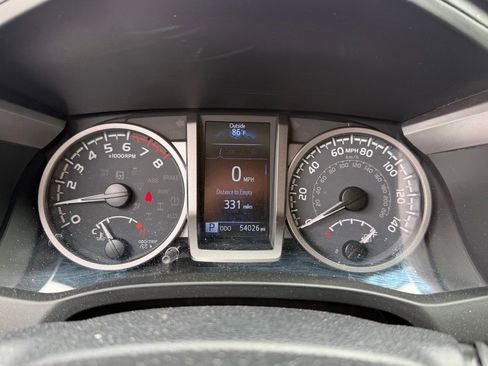 Used 2021 Toyota Tacoma SR5 RWD image 17