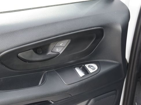 Used 2023 Mercedes-Benz Metris image 19
