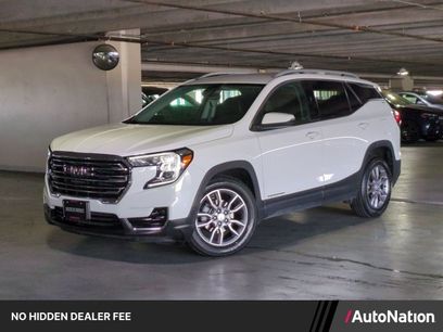 Used 2024 GMC Terrain SLT