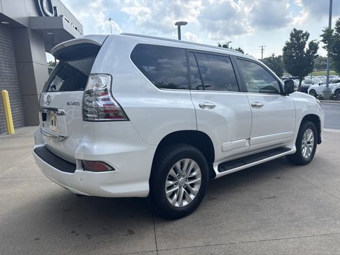 Used 2015 Lexus GX 460 w/ Premium Package AWD/4WD image 10