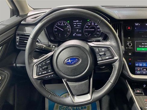 Used 2024 Subaru Outback Premium AWD/4WD image 13