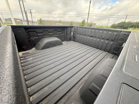 Used 2026 GMC Sierra 1500 Elevation w/ Elevation Premium Package AWD/4WD image 11