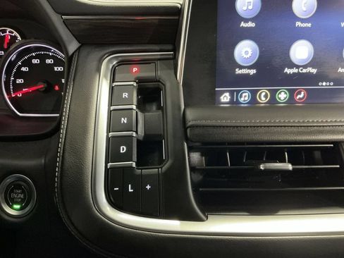Used 2021 Chevrolet Suburban LT AWD/4WD image 23