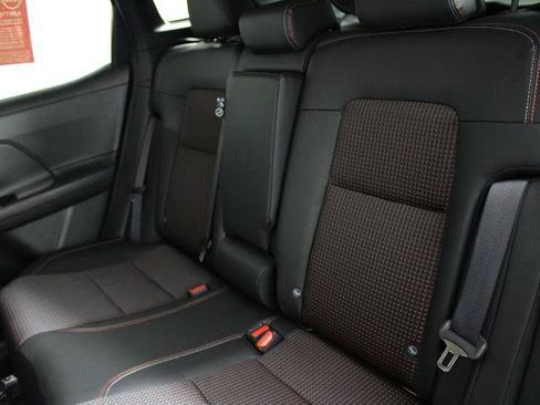 Certified 2026 Nissan Kicks SR FWD image 20