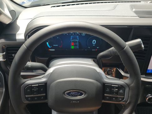 New 2026 Ford F350 Lariat w/ Black Appearance Package image 18