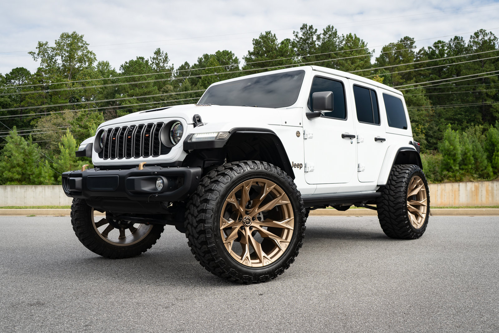 Used 2024 Jeep Wrangler Unlimited Rubicon 392 AWD/4WD image 5