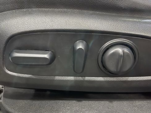 Used 2021 Chevrolet Blazer Premier w/ Driver Confidence II Package image 13