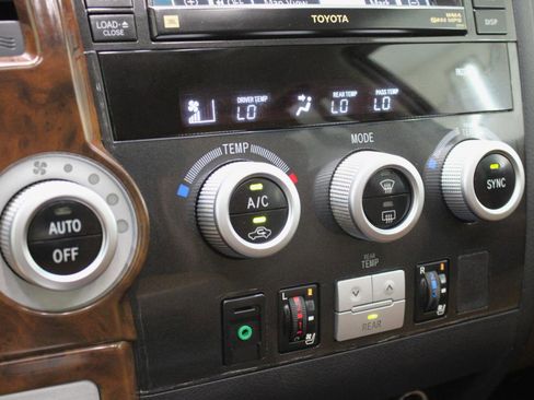 Used 2008 Toyota Sequoia Platinum image 64