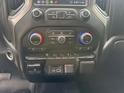 Used 2020 Chevrolet Silverado 2500 LTZ image 22