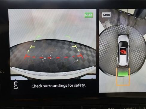 Used 2023 Nissan Rogue SL w/ SL Premium Package image 17