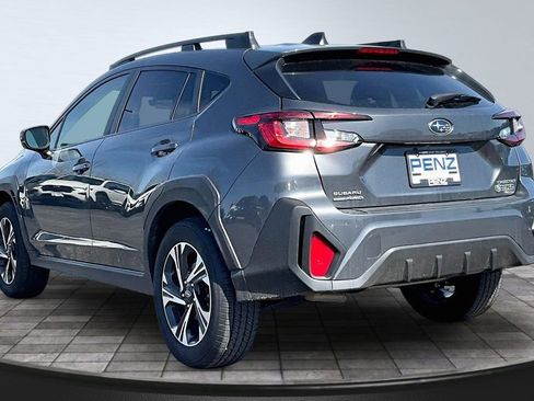 Used 2024 Subaru Crosstrek 2.0i Premium AWD/4WD image 4