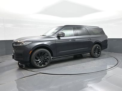 New 2025 Lincoln Navigator L Reserve w/ Jet Appearance Package