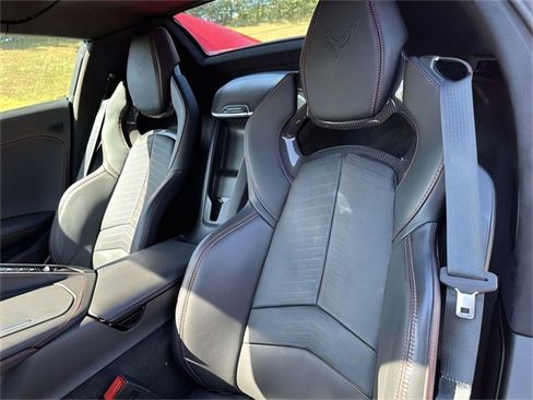 Used 2024 Chevrolet Corvette Stingray Premium Conv w/ 3LT image 21