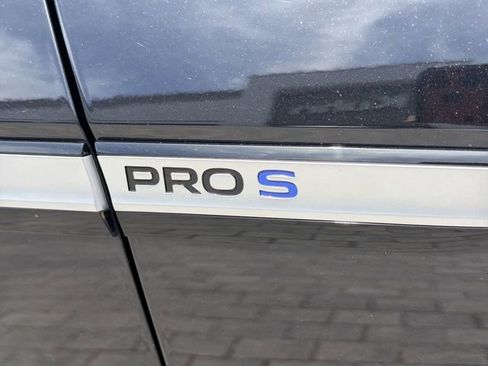 Certified 2023 Volkswagen ID.4 Pro S RWD image 11