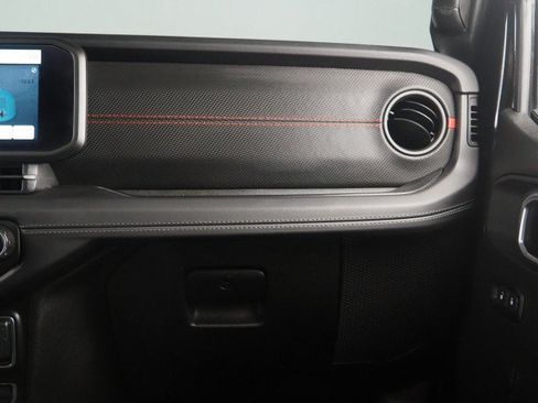 Used 2025 Jeep Wrangler 4WD Rubicon image 33