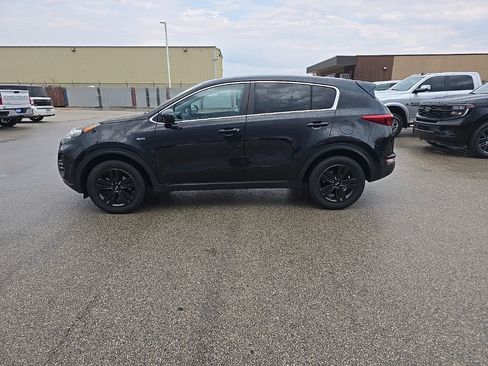 Used 2019 Kia Sportage LX image 3