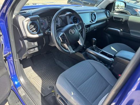 Used 2022 Toyota Tacoma SR5 w/ Technology Package AWD/4WD image 13