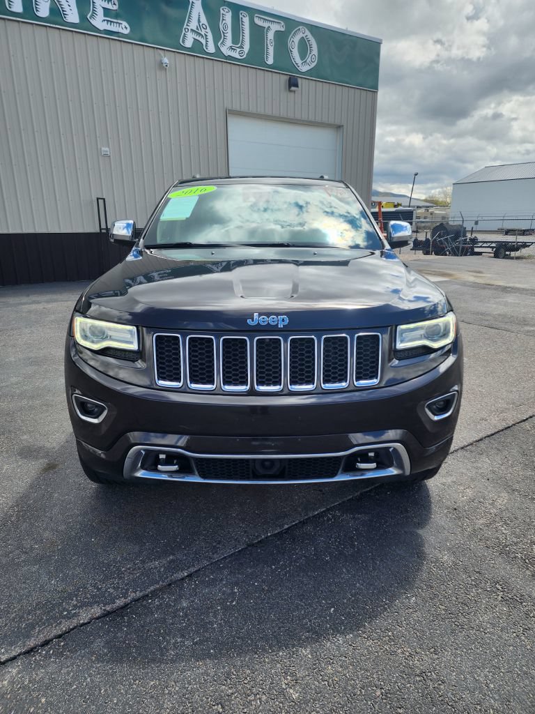 Used 2016 Jeep Grand Cherokee Overland w/ Advanced Technology Group AWD/4WD image 3