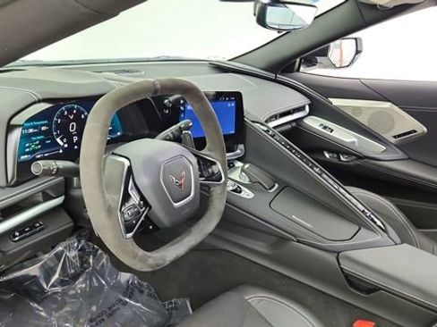 Used 2024 Chevrolet Corvette Stingray Preferred Conv w/ Z51 Performance Package RWD image 24