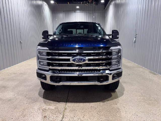 Used 2023 Ford F250 Lariat w/ Lariat Ultimate Package AWD/4WD image 3