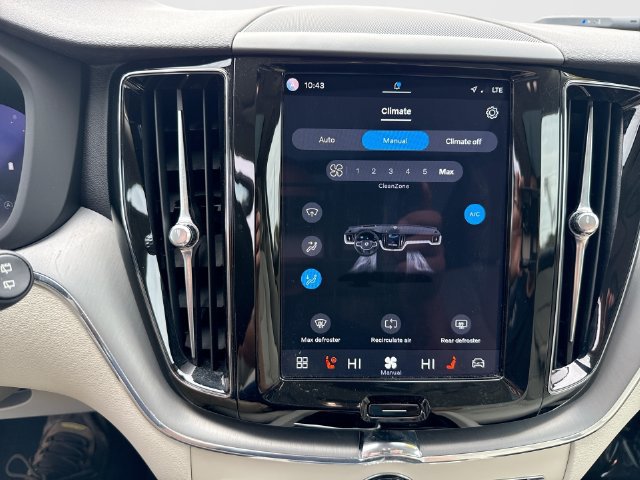Certified 2024 Volvo XC60 B5 Core w/ Protection Package Premier AWD/4WD image 20