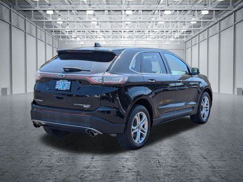 Used 2016 Ford Edge Titanium w/ Technology Package AWD/4WD image 5