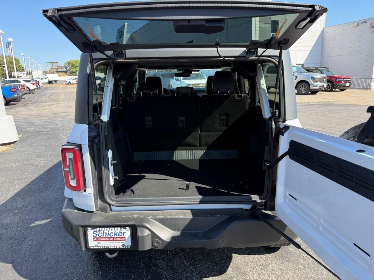 Used 2025 Ford Bronco Outer Banks AWD/4WD image 7
