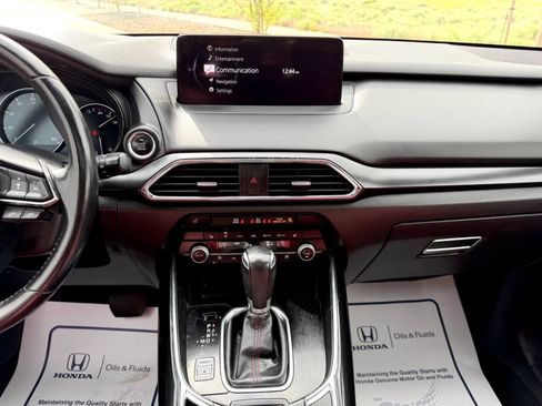Used 2021 MAZDA CX-9 Carbon Edition FWD image 16