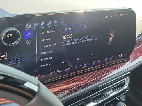 New 2026 Chevrolet Traverse RS image 30