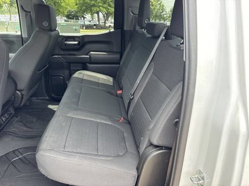 Used 2022 Chevrolet Silverado 1500 LT w/ Z71 Off-Road Package AWD/4WD image 16