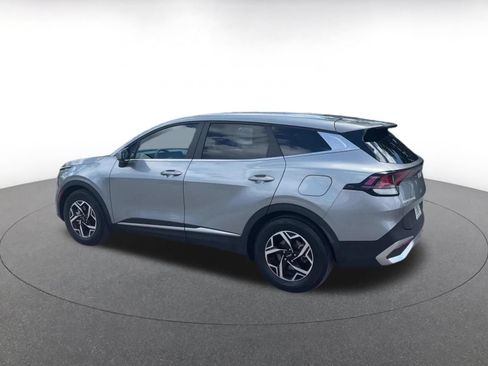 Used 2025 Nissan Rogue SV FWD image 10