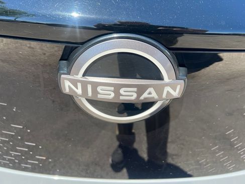 Used 2024 Nissan Ariya AWD image 32