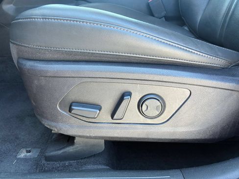 Used 2024 Kia Sorento S AWD/4WD image 23