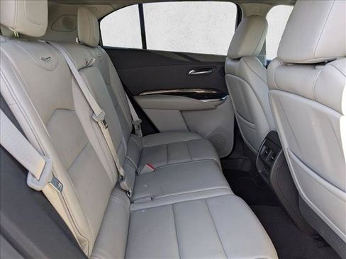 Used 2019 Cadillac XT4 Premium Luxury FWD image 16