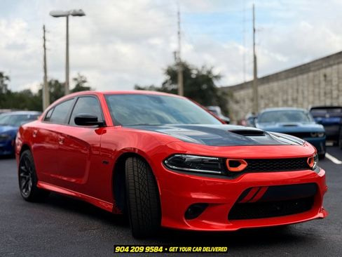 Used 2023 Dodge Charger R/T w/ Plus Group RWD image 11