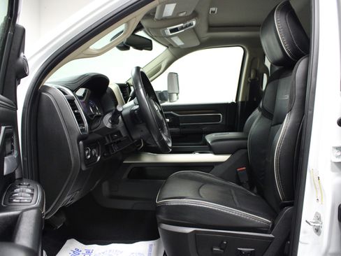 Used 2022 RAM 2500 Laramie image 10