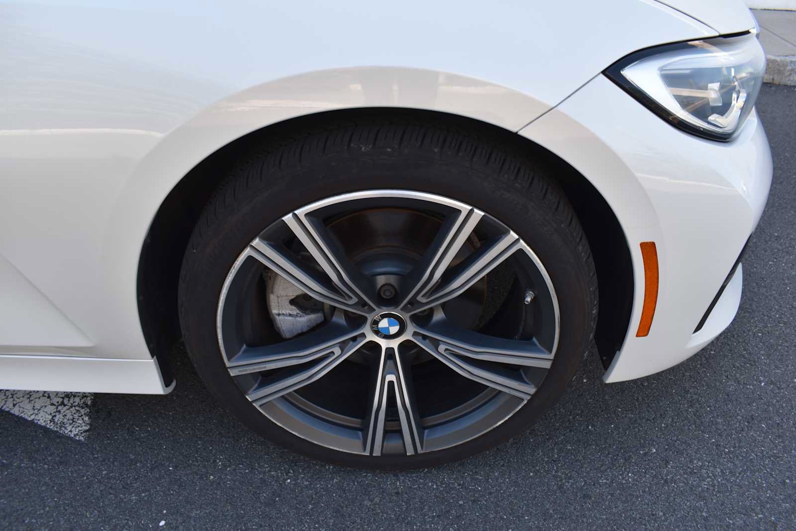 Used 2021 BMW 330i xDrive Sedan w/ Convenience Package AWD/4WD image 23