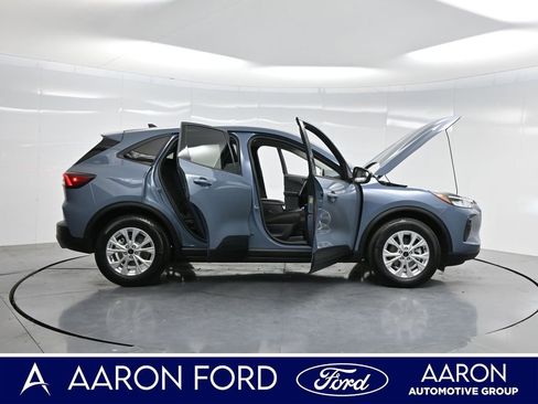 Used 2025 Ford Escape Active image 4