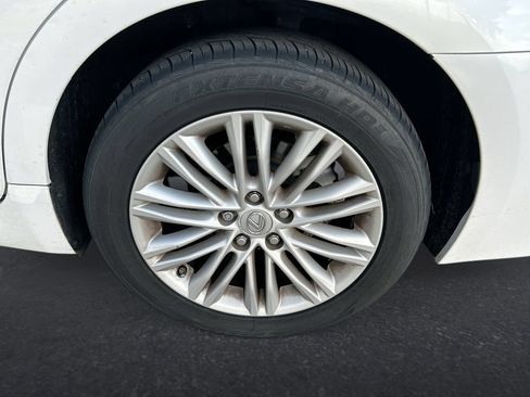 Used 2017 Lexus ES 350 w/ Premium Package FWD image 10