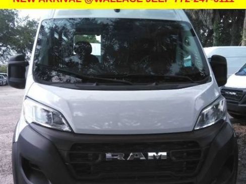 Used 2025 RAM ProMaster 2500 w/ Convenience Group FWD image 7