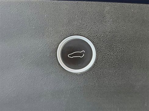 Used 2017 Tesla Model X 100D image 29