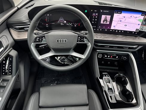 New 2025 Audi Q5 Premium Plus image 11
