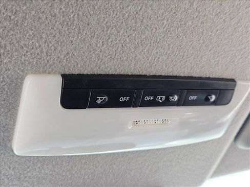 Used 2023 Nissan Kicks SV FWD image 12