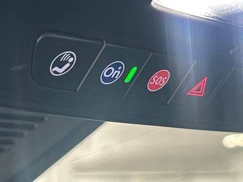 Used 2025 Chevrolet Equinox LT image 40