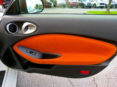 Used 2016 Nissan 370Z Touring image 30