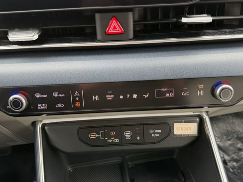 New 2026 Kia Carnival EX FWD image 18