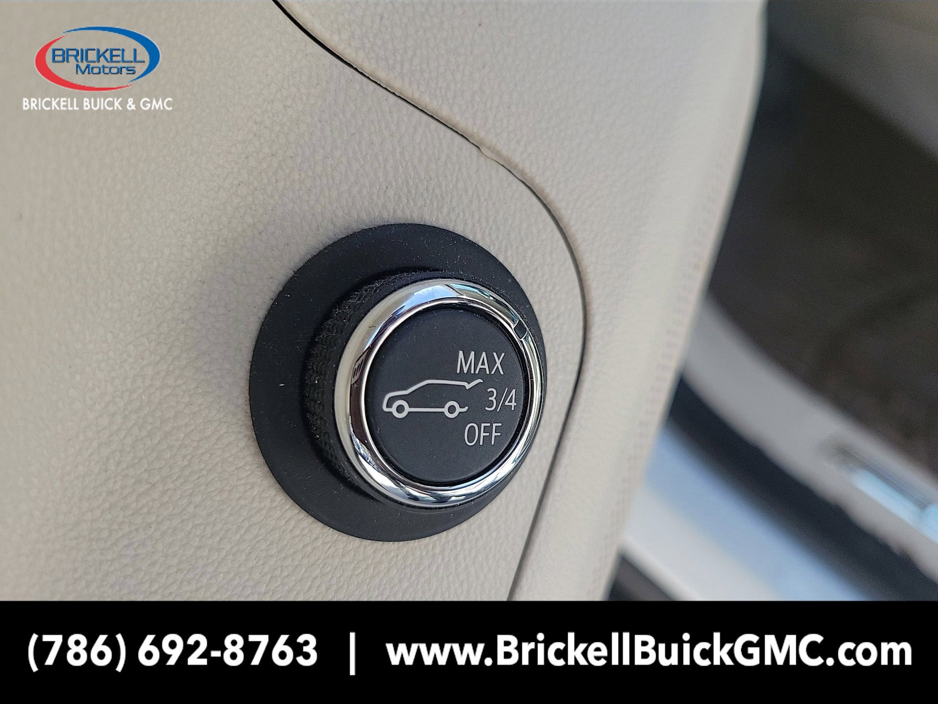 Used 2023 GMC Acadia Denali w/ Denali Ultimate Package FWD image 23